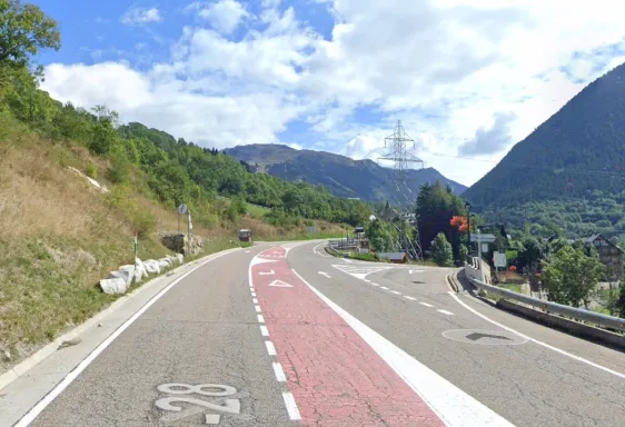 Acondicionamiento de la carretera C-28 y ejecución de arcenes Salardú - Baqueira